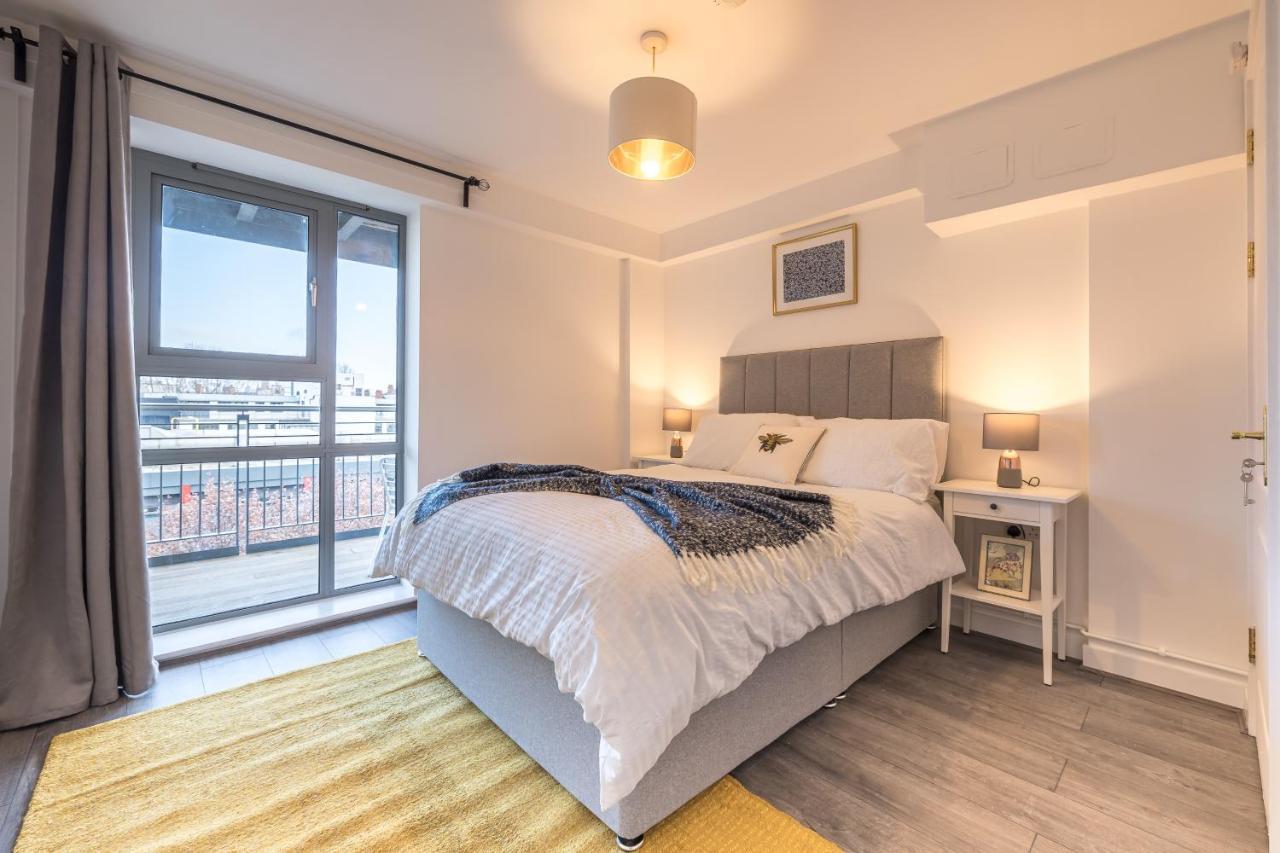 Nino Capital - Victoria Apartment London Exterior photo